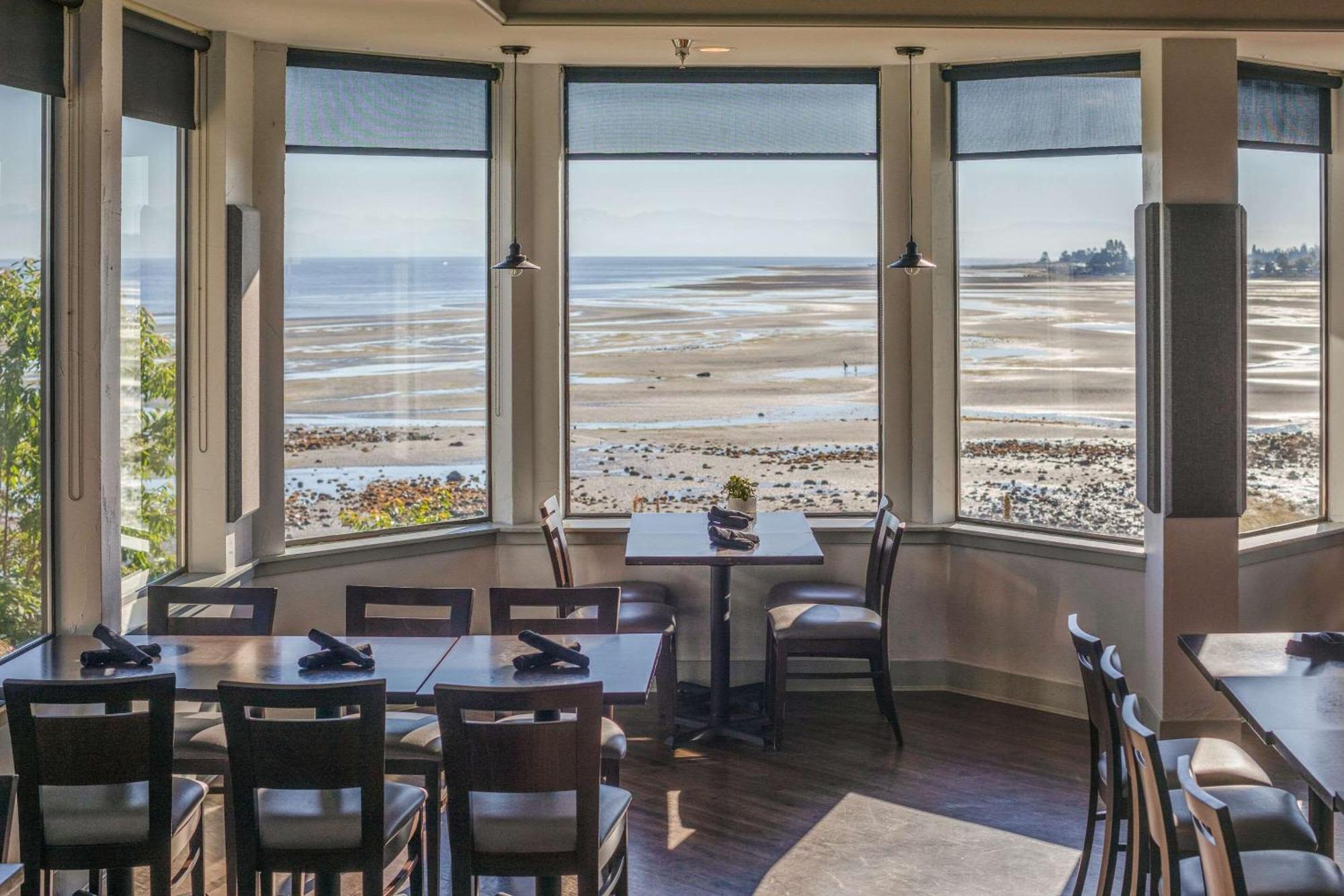 Bayside Oceanfront Resort Парксвілл Екстер'єр фото